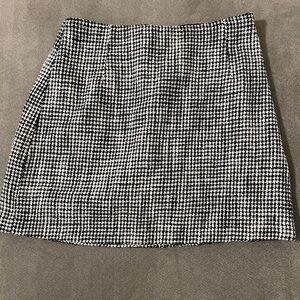 Abercrombie Black and White Mini Skirt